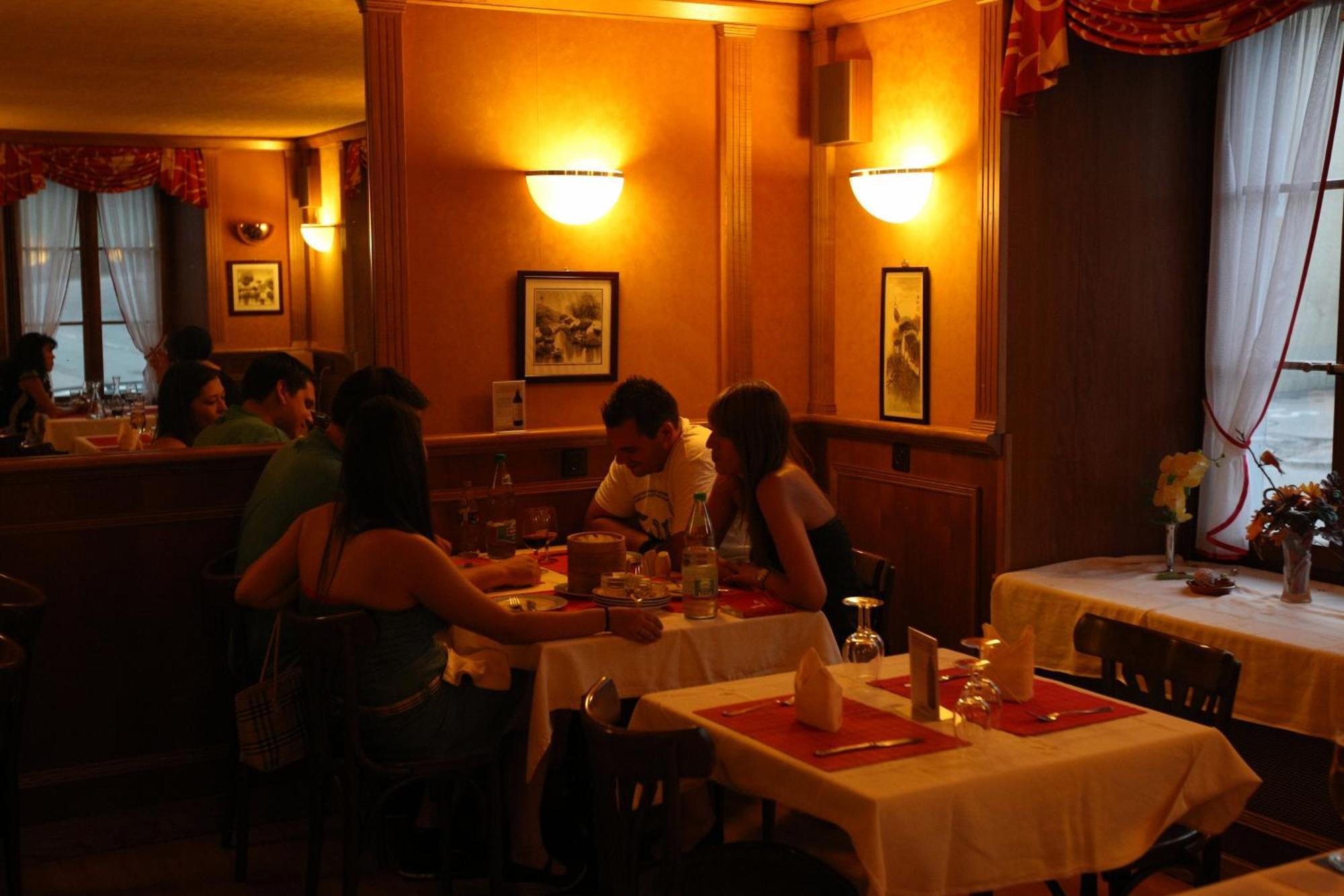 Hotel De L'Ours Vuiteboeuf Εξωτερικό φωτογραφία